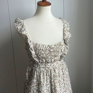 Saints + Secrets apron smocked ruffle romper EUC